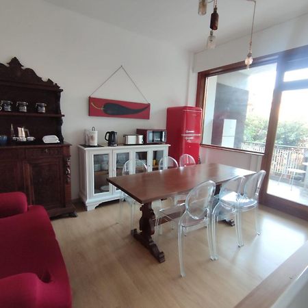 Vanity Apartment - 4 Bedrooms With 4 Bathrooms - Ac & Wifi โรม ภายนอก รูปภาพ