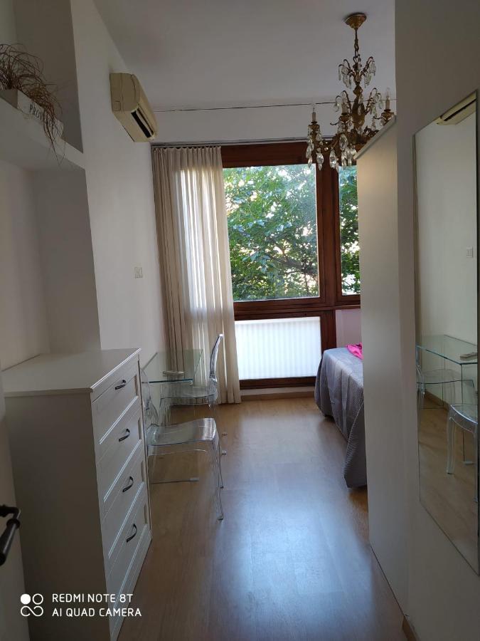 Vanity Apartment - 4 Bedrooms With 4 Bathrooms - Ac & Wifi โรม ภายนอก รูปภาพ